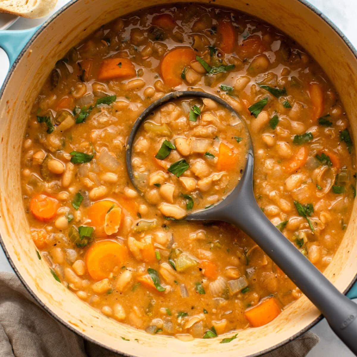 Cozy Bean Stew: Wholesome & Hearty Vegan Comfort Food